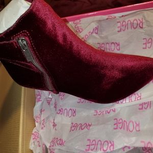 NEW! BURGUNDY VELVET BOOTIE